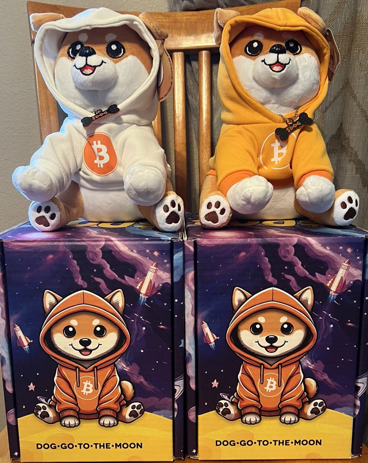 These aren’t toys—they’re soft nodes running full Bitcoin consensus. From inscription to injection mold, $DOG went full-stack on culture. DOG GO TO THE MOON isn’t a slogan. It’s the packaging for planetary domination.